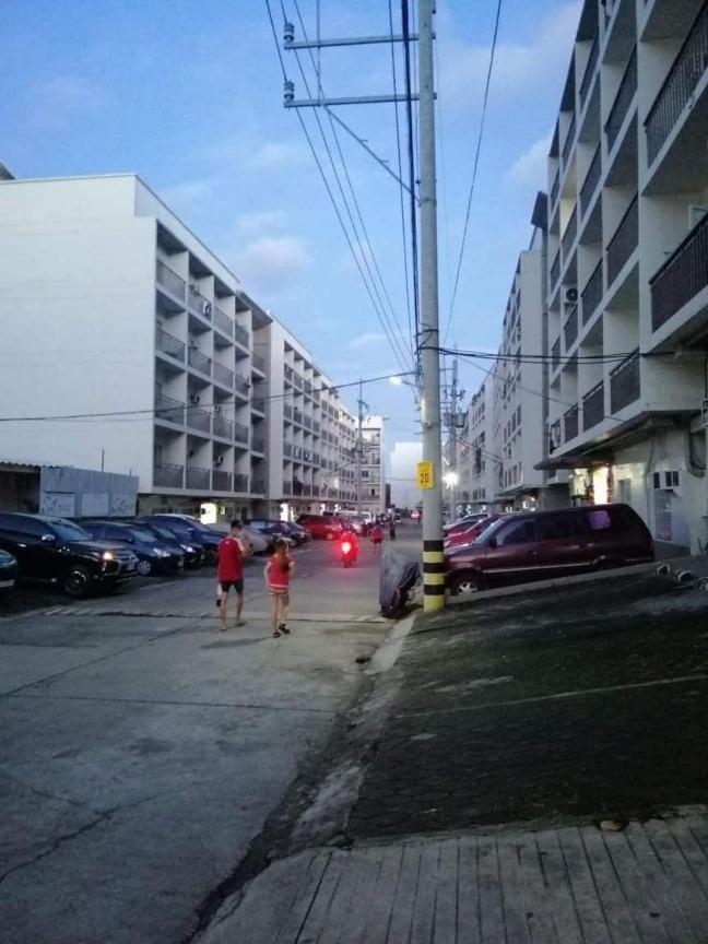 Ekonumi Rooms At Moonwalk Paranaque Paranaque City 外观 照片