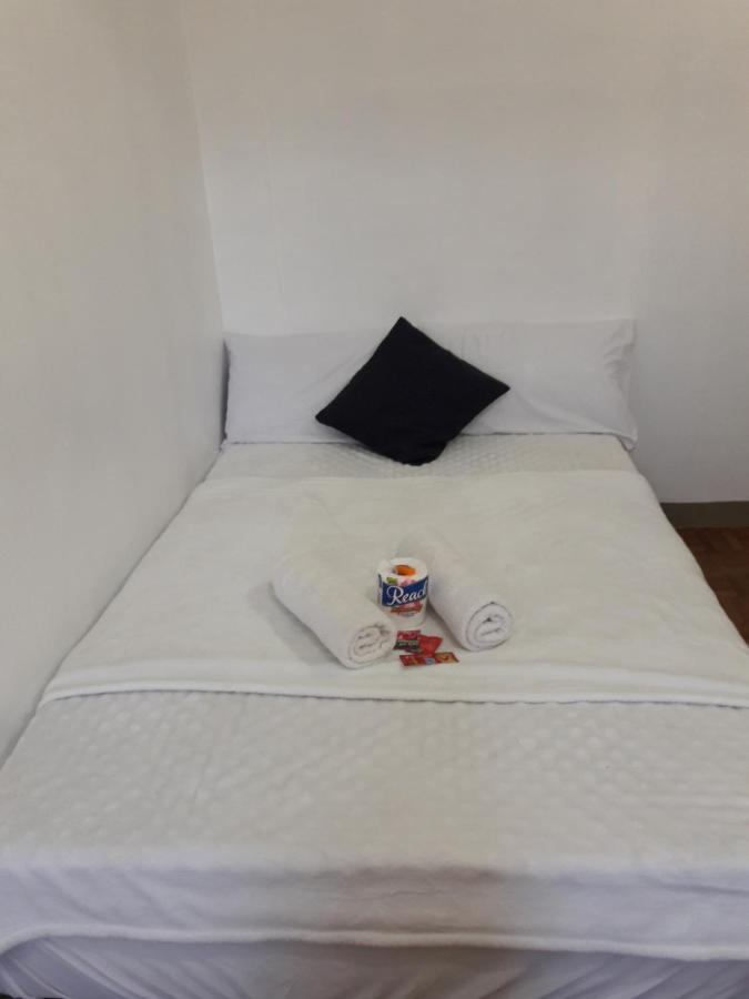 Ekonumi Rooms At Moonwalk Paranaque Paranaque City 外观 照片